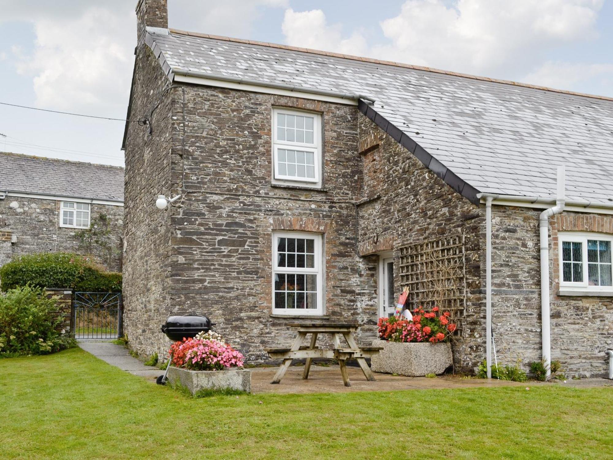 Meadow Cottage - 26912 Saint Issey エクステリア 写真